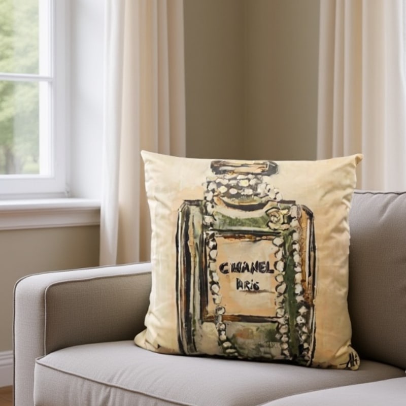 Cushions/Throws/Rugs