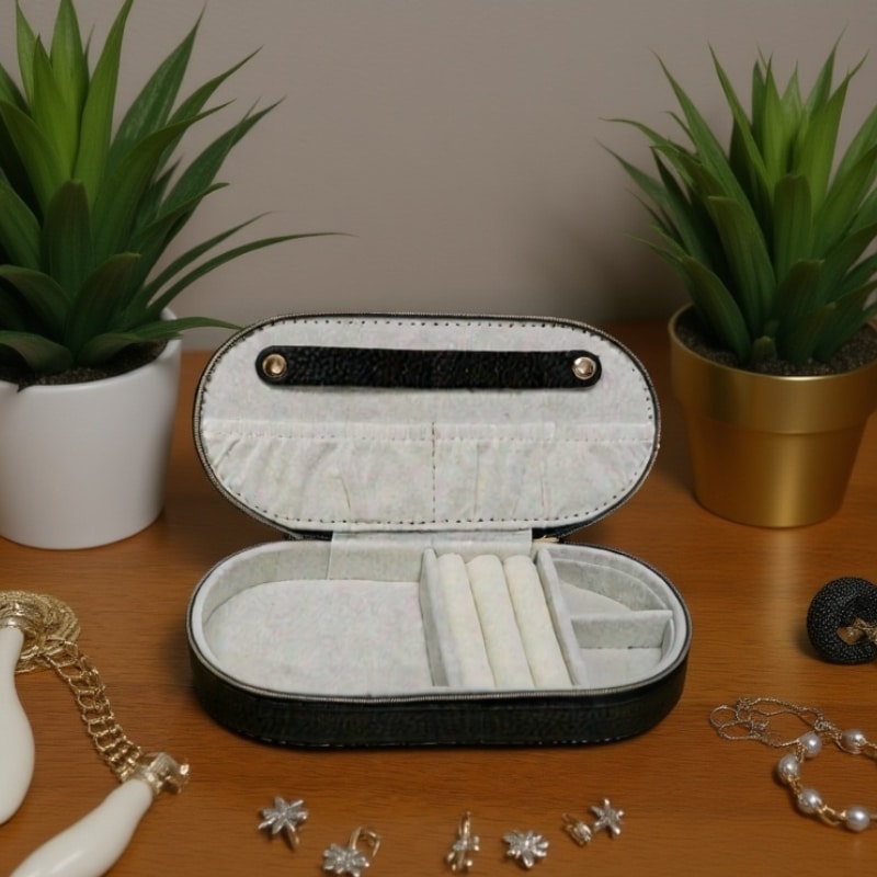Jewellery & Accessories